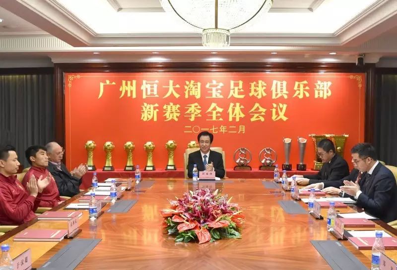 中国足球全冠王有几个冠军_中国冠军足球队_足球冠军中国是谁