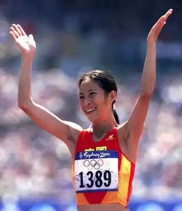 田径4×100女子冠军是谁_田径队女子冠军竞走是谁_竞走田径队女子冠军