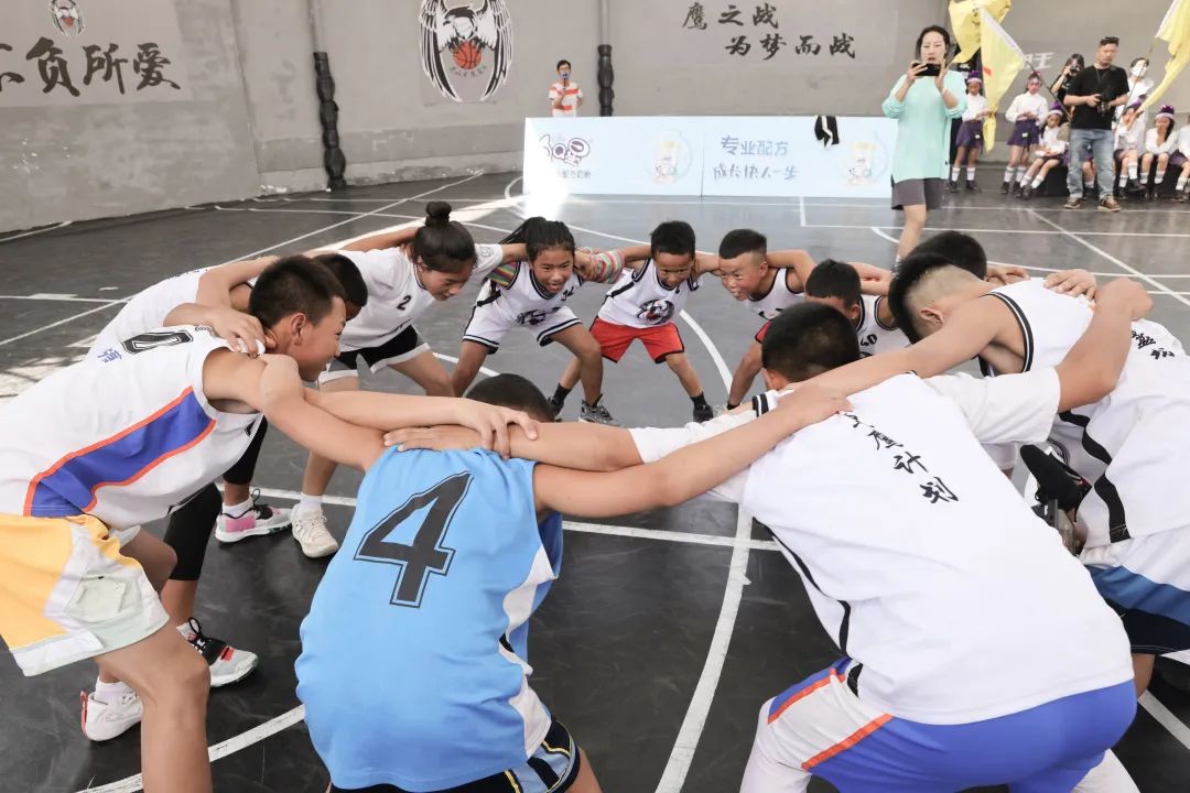 篮球冠军的小朋友怎么称呼_称呼篮球冠军朋友小名怎么叫_篮球冠军怎么发朋友圈