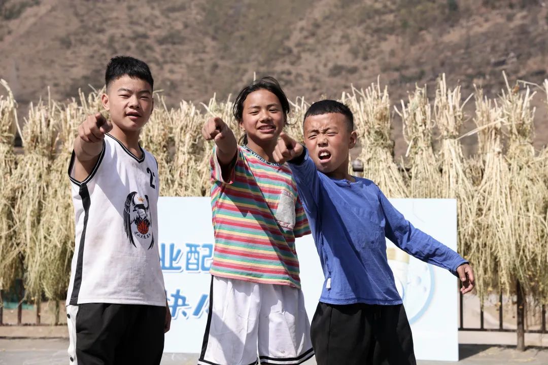 篮球冠军的小朋友怎么称呼_篮球冠军怎么发朋友圈_称呼篮球冠军朋友小名怎么叫