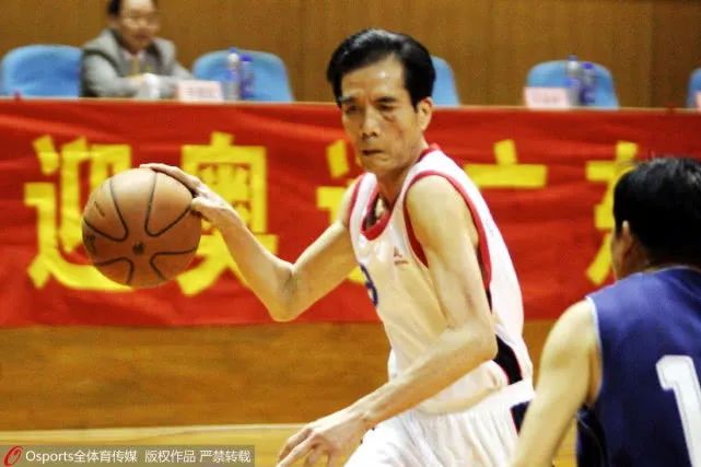 篮球冠军的小朋友怎么称呼_篮球冠军怎么发朋友圈_打篮球的冠军要怎么发说说